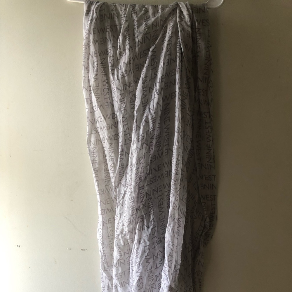 Long Nine West scarf